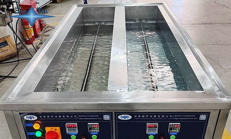 超聲波清洗機的水泵選擇:類型、特性與應(yīng)用指南 超聲波清洗機的水泵選擇:類型、特性與應(yīng)用指南