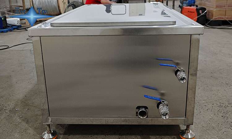 汽車超聲波清洗機(jī)藥劑解析:成分、作用與應(yīng)用場景 汽車超聲波清洗機(jī)藥劑解析:成分、作用與應(yīng)用場景